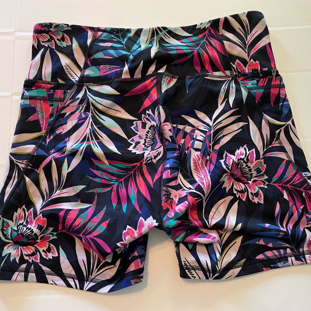 Old Navy size XL bike shorts